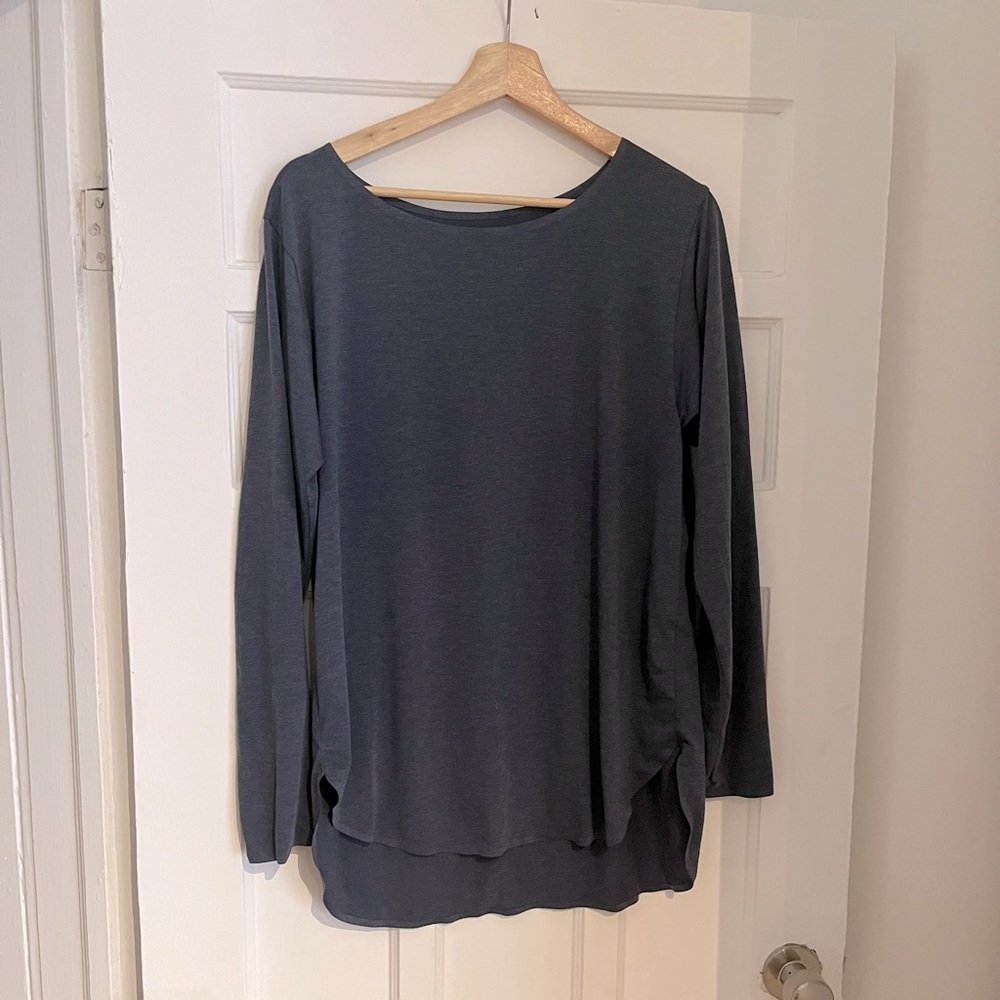 Uniqlo airism long sleeve tshirt